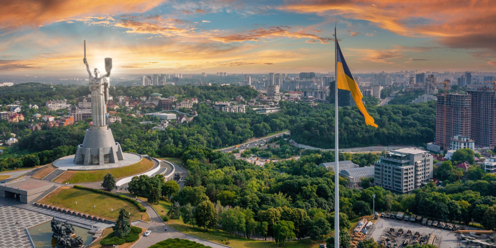 Батьківщина-Мати — монументальна скульптура в Києві (Фото: ingus.kruklitis.gmail.com/depositphotos)