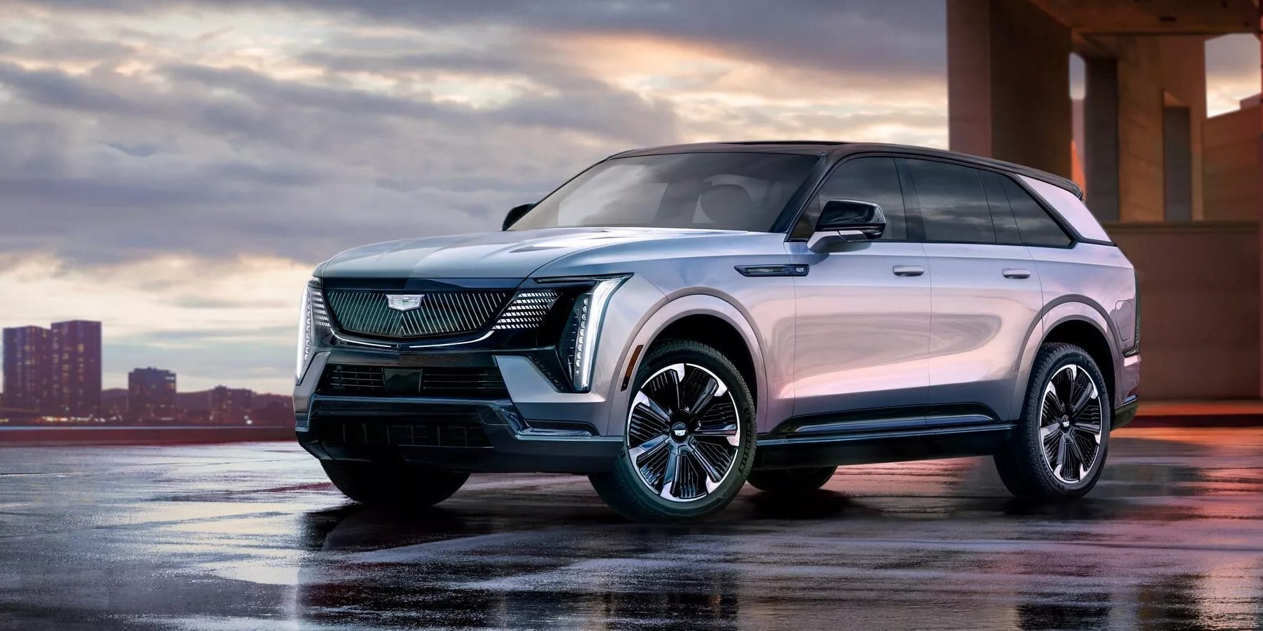 Cadillac Escalade опинився серед тих, що потрапили під відкликання (Фото: General Motors)
