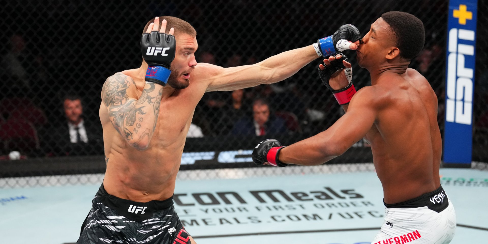 Сергій Сідей переміг Кемерона Смозермана (Фото: UFC)