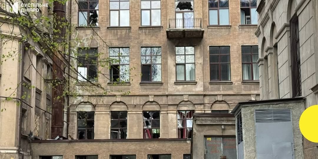 A building of Dnipro State University was damaged by a Shahed drone strike. (Photo: @Суспільне Дніпро)