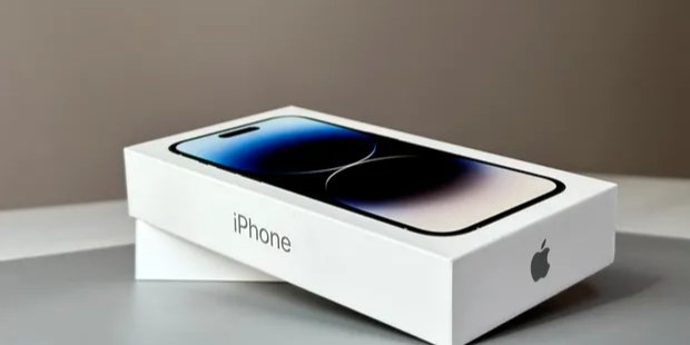 Китайські сайти почали продавати останні моделі iPhone зі знижками до $351 (Фото: Depositphotos)