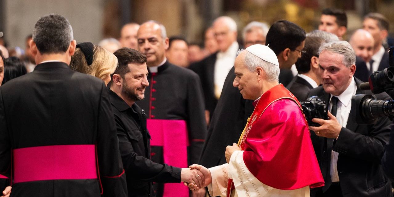 Встреча президента Владимира Зеленского с Папой Римским Львом XIV в день его интронизации, 18 мая 2025 года (Фото: t.me/V_Zelenskiy_official)