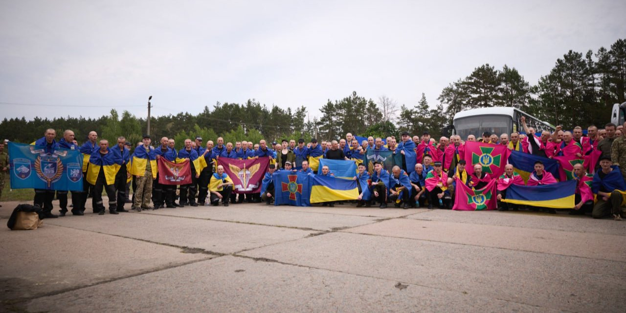 Among the freed prisoners are 70 defenders of Mariupol. (Photo: Volodymyr Zelenskyy / Telegram)