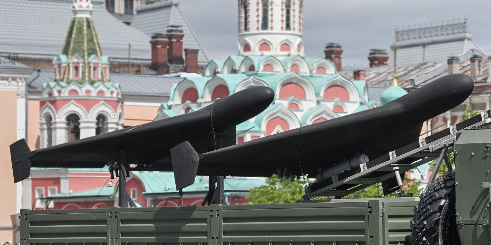 Последние усовершенствования шахедов. Авиаэксперт&nbsp;&mdash; об&nbsp;особой опасности, тактике двух волн и&nbsp;объекте, пережившем атаку 50 дронов врага