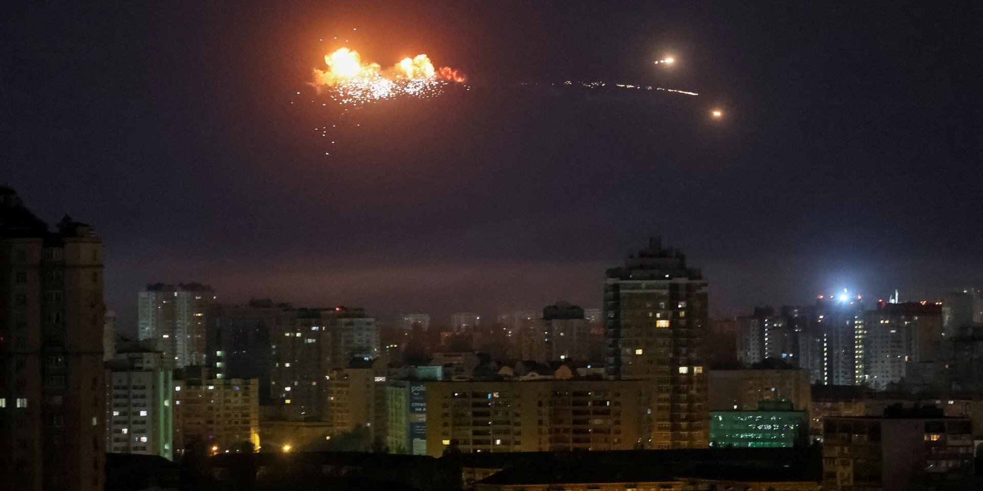 Ночной удар&nbsp;РФ: Россия атакует Украину ракетами и&nbsp;БПЛА, по&nbsp;всей стране объявлена тревога, в&nbsp;Киеве и&nbsp;Чернигове раздавались взрывы
