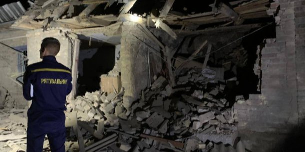 Emergency services are working on-site, scale of destruction is being assessed (Photo: Kyiv City MIlitary Administration)