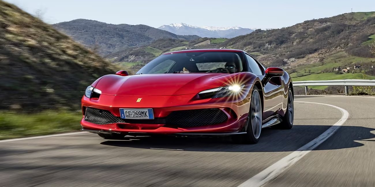 Ferrari Stradale SF90 (Фото: Ferrari)