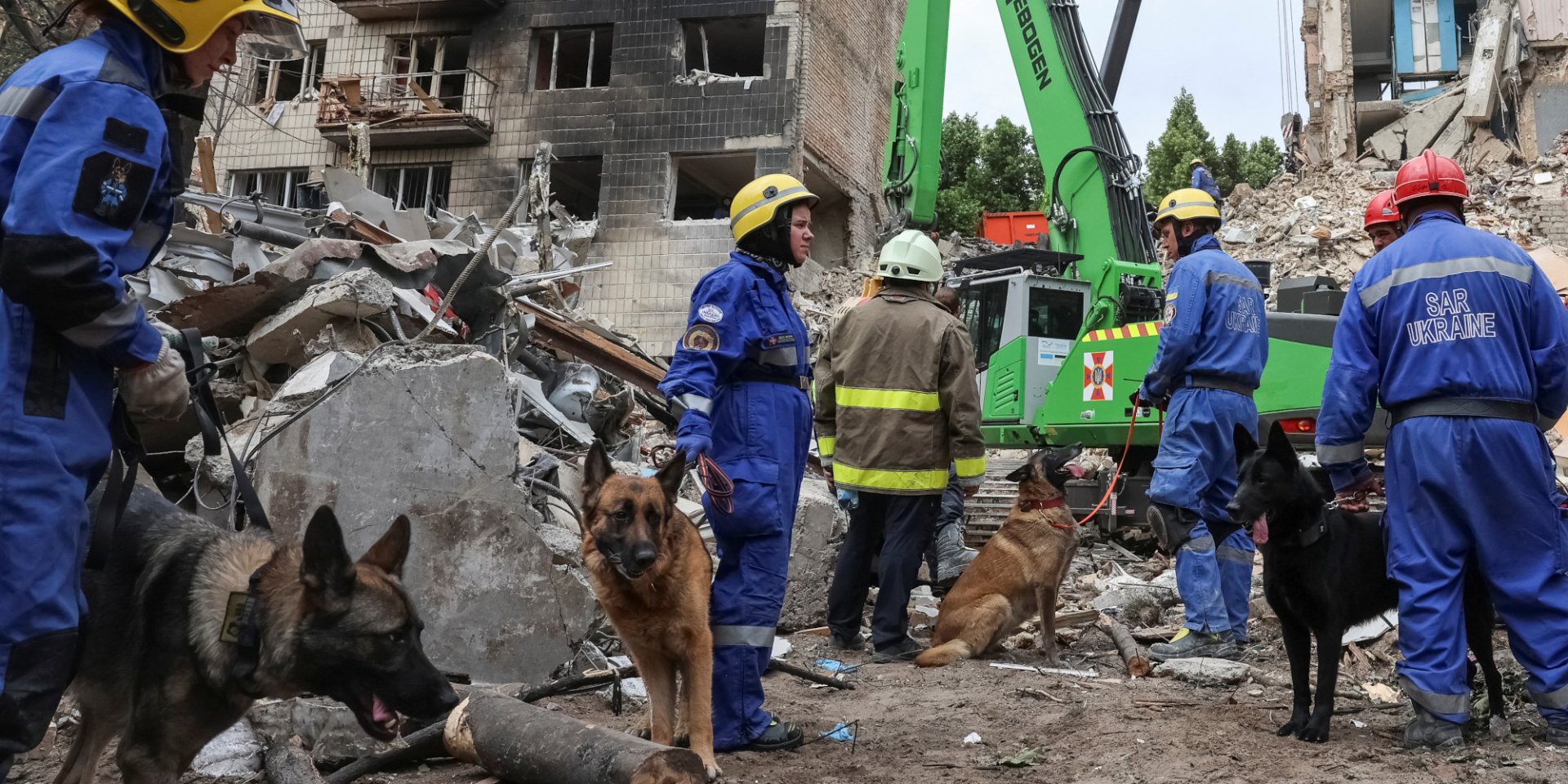 Советы инструктора Госпитальеров. Что иметь при себе во&nbsp;время обстрелов, какие опасности есть в&nbsp;ванной комнате и&nbsp;главное&nbsp;&mdash; как вести себя под завалами