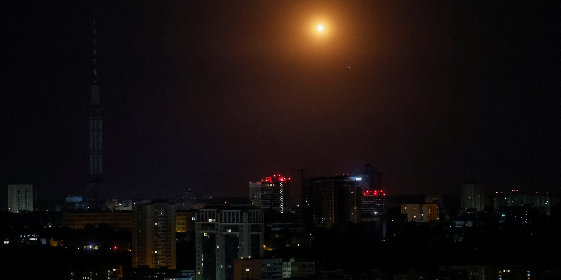 Ночная атака&nbsp;РФ: в&nbsp;ряде областей объявляли тревогу из-за атаки БПЛА, в&nbsp;Сумах, Краматорске и&nbsp;Славянске раздавались взрывы