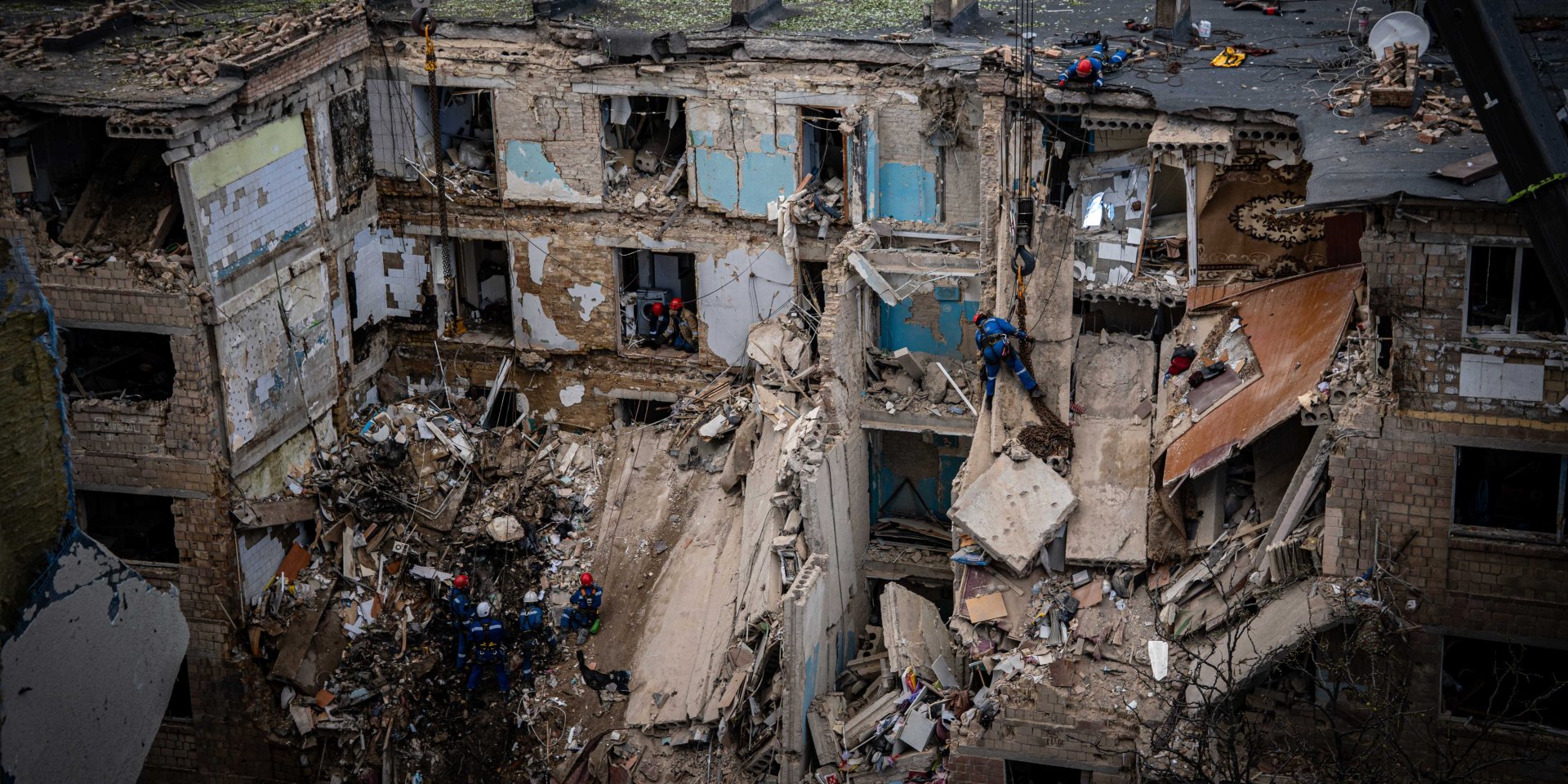 Трансвеститтің кискасының жақыннан түсірілген фотосы