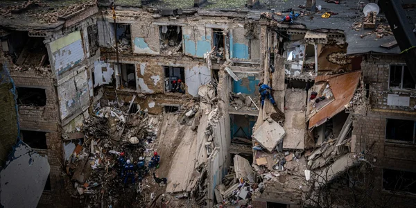 YouTube сайтынан Демид пен Габидің секс-сахнасын қараңыз Трансвеститтің кискасының жақыннан түсірілген фотосы