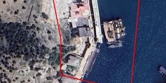 Объект 825 ГТС. В&nbsp;оккупированном Крыму партизаны зафиксировали подозрительную активность на&nbsp;бывшей подземной базе подводных лодок&nbsp;&mdash; фото