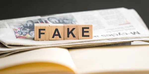 Недостоверная информация и фейки (Фото: depositphotos.com)