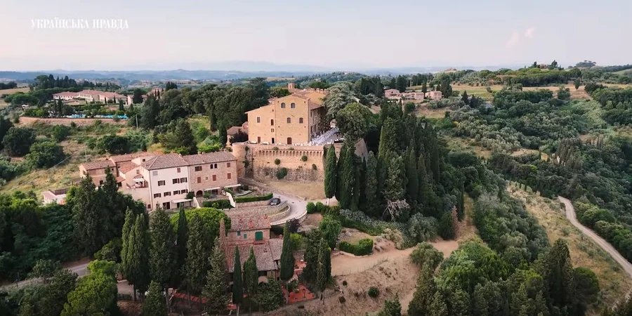 Старинный замок и известные гости: экс-министр Злочевский три дня праздновал свадьбу дочери в элитном отеле Флоренции — СМИ