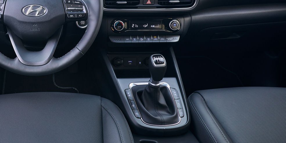 Ручная коробка теряет популярность (Фото: Hyundai)