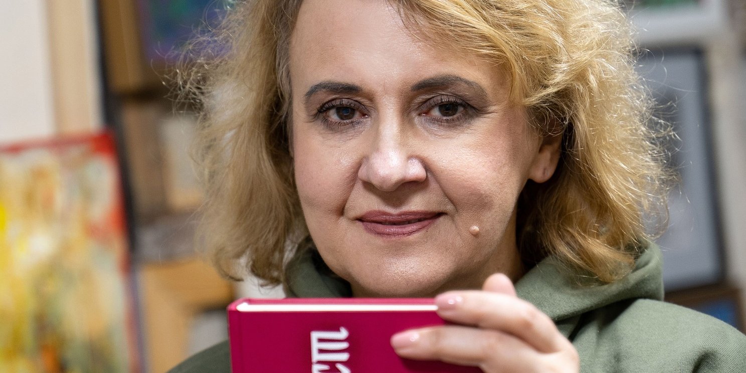 Оксана Забужко привітала Аду Роговцеву з днем народження (Фото: @Оксана Забужко/Facebook)