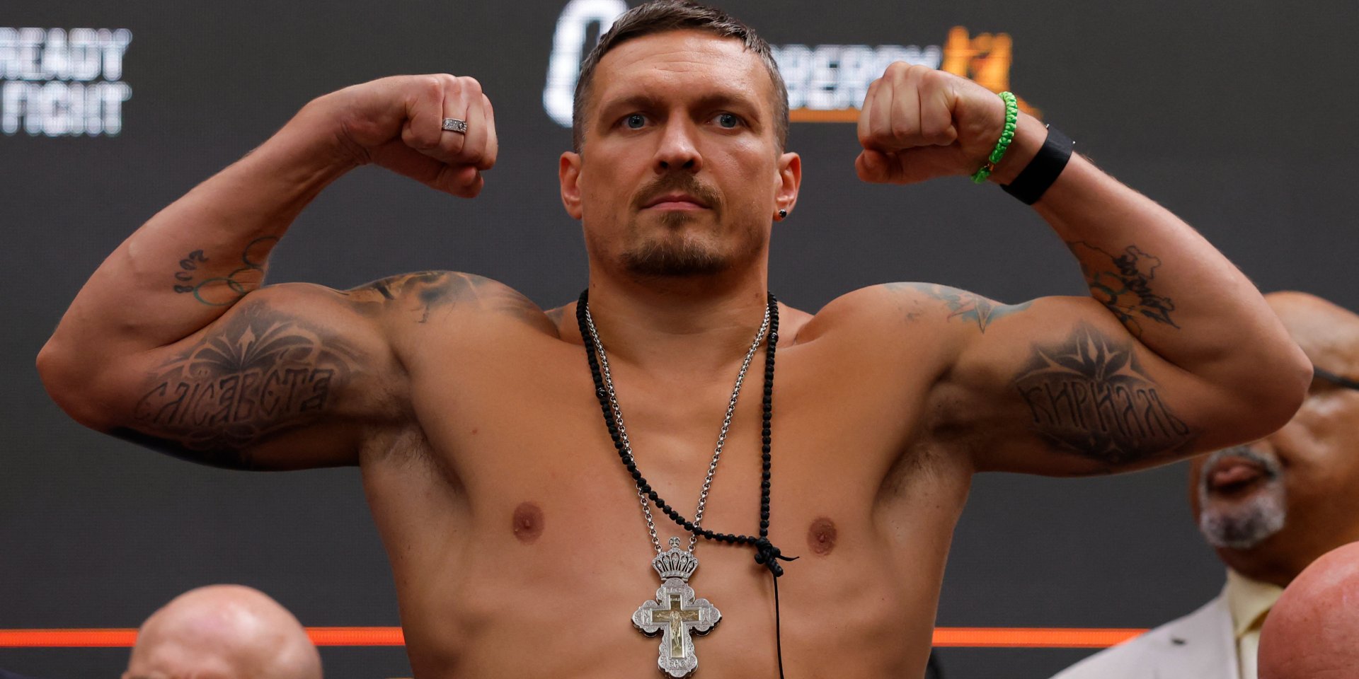 Усик Дюбуа 2 &mdash; видео, как украинец прибыл на реванш вместе с талисманом от  дочери / NV