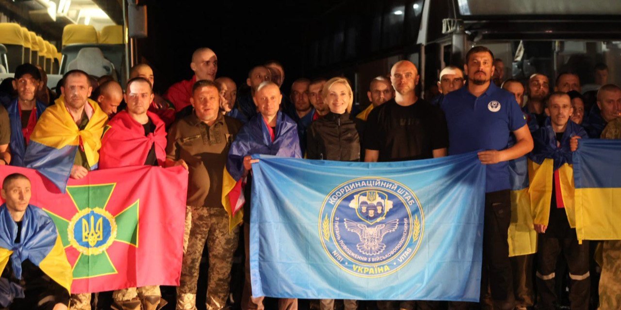 Освобождение защитников: СБУ обнародовала видео возвращения пленных