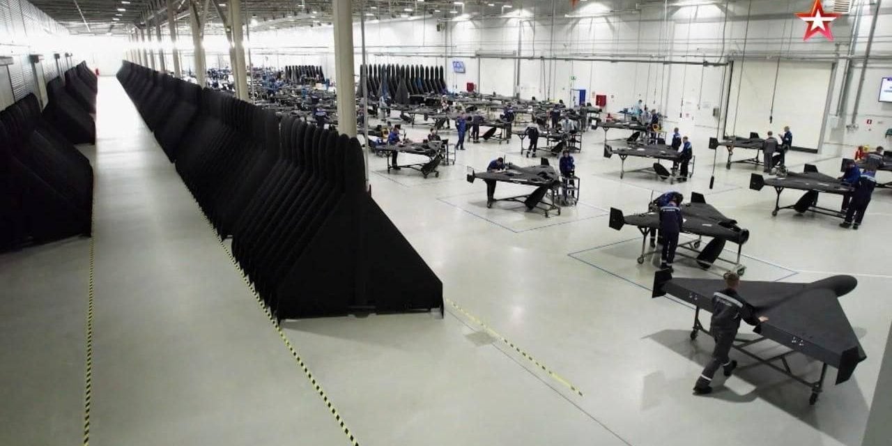 &laquo;Самая неудобная цель для ПВО&raquo;. Как&nbsp;РФ модернизирует шахеды и&nbsp;почему тема дронов-перехватчиков перегрета&nbsp;&mdash; интервью с&nbsp;авиаэкспертом