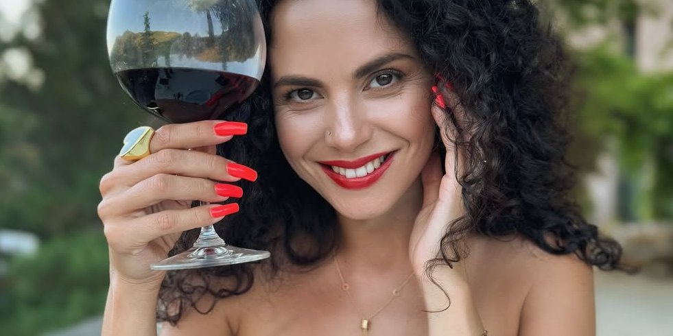 Настя Каменских обратилась к поклонникам в Одессе (Фото: instagram.com/kamenskux)