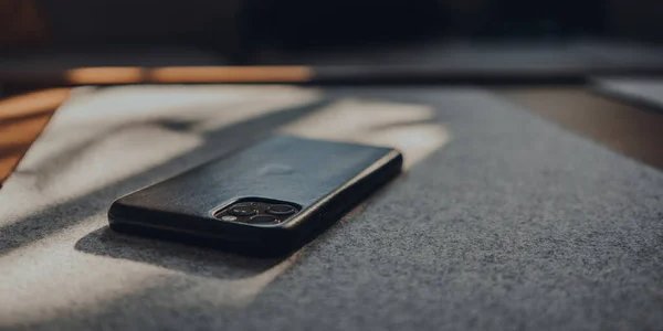 Смартфон (Фото: depositphotos.com)