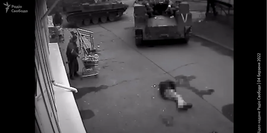 Журналисты показали ранее не известные кадры расстрела россиянами мирного жителя в Буче