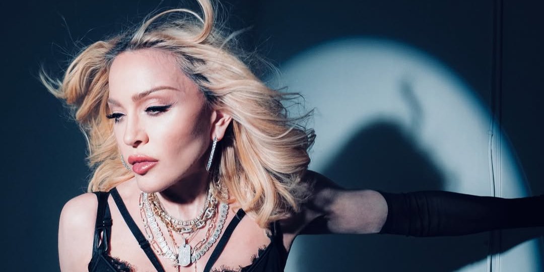 Мадонна позирует в платье украинского бренда (Фото: madonna/Instagram)