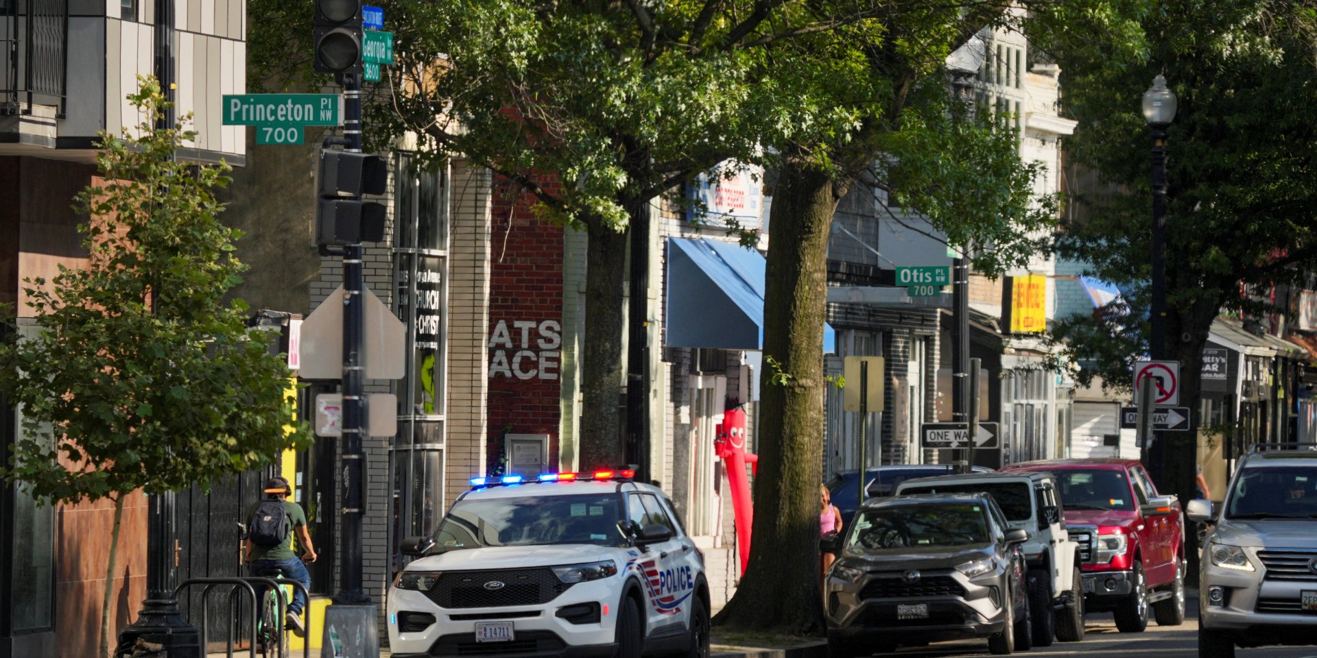 Готується залучити Національну гвардію: Трамп заявив, що виселить з Вашингтона усіх бездомних та ув’язнить злочинців