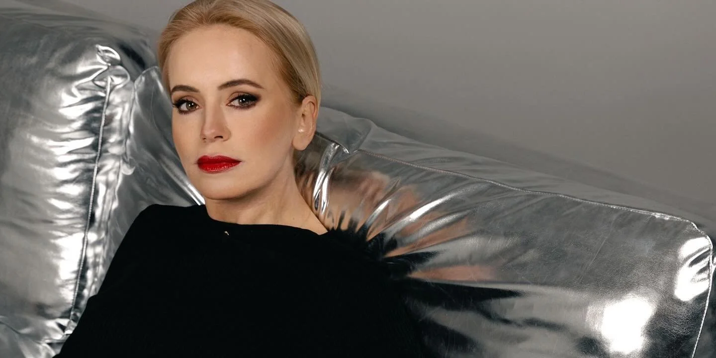 Марина Девятованың суретіне серуендеу Қытайлық әйел порно трахты