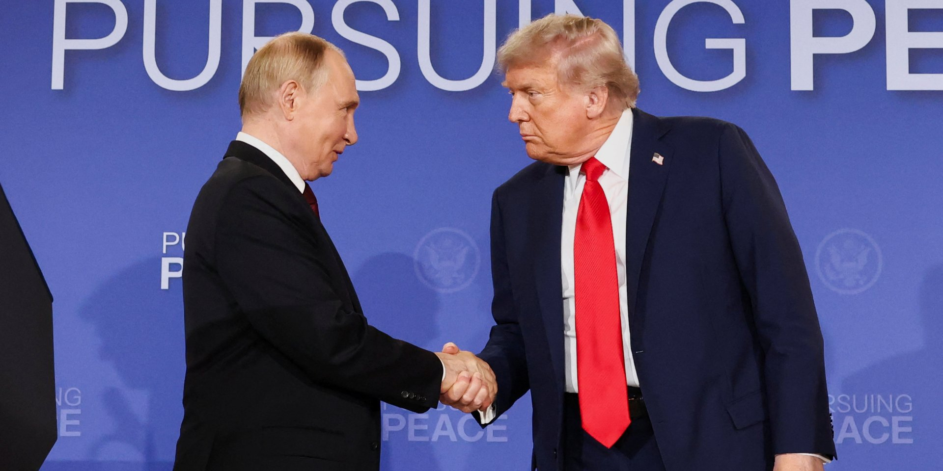 Vladimir Putin and Donald Trump in Anchorage, Alaska, Aug. 15 (Photo: NV)