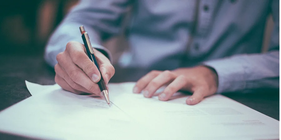 Поменшало заповітів і шлюбних договорів. Якими нотаріальними послугами українці користуються найчастіше