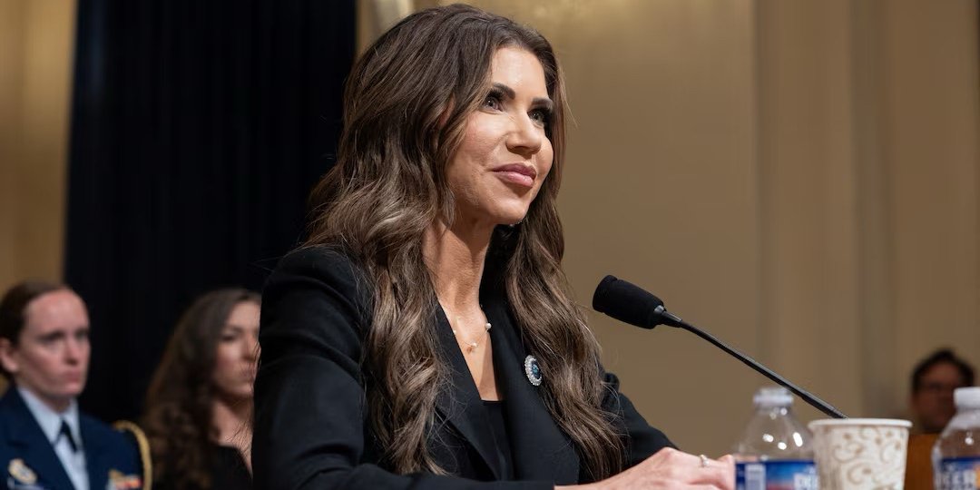 «Особисте прохання президента». Адміністрація Трампа повертається до плану пофарбувати прикордонну з Мексикою стіну в чорний