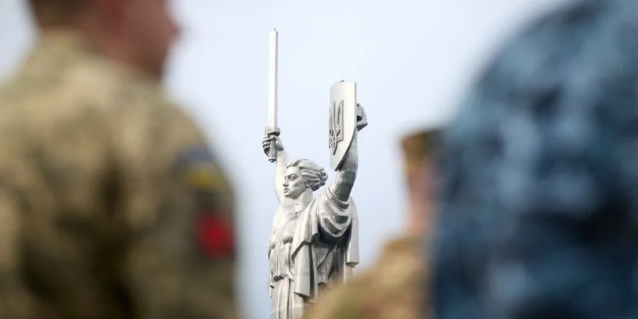 Украина отмечает День Независимости. Поздравления Зеленского и Сырского, флаг сопротивления в оккупированном Крыму, премьер Канады в Киеве — онлайн