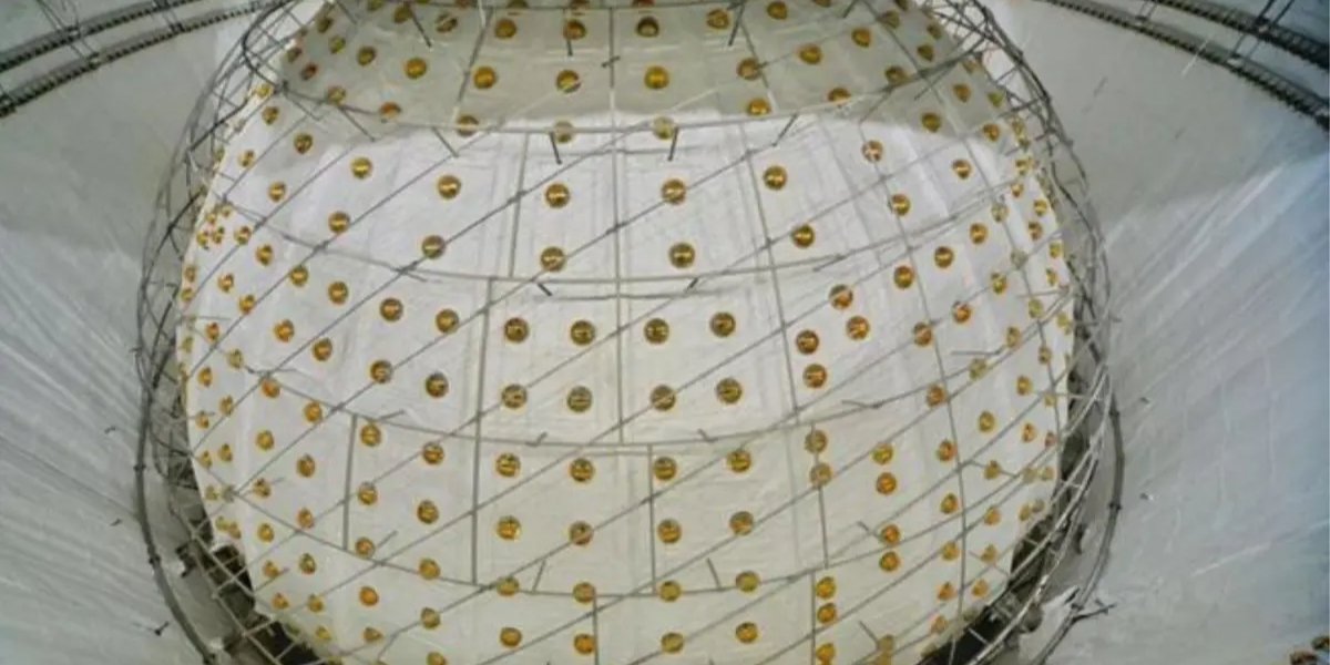 Детектор JUNO, вигляд зовні. (Фото: JUNO)