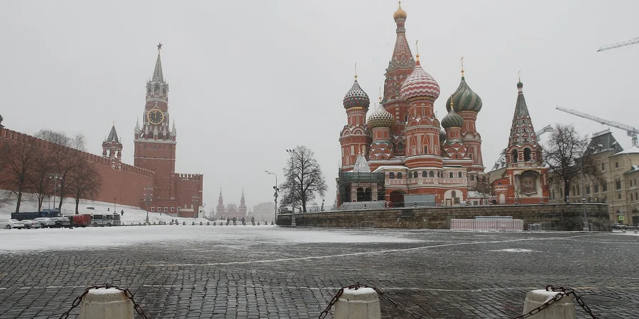 Найбільший автоконцерн РФ відкриє виробництво за кордоном попри відсутність попиту в цій країні / NV 2 АвтоВАЗ розпочне складання автомобілів Lada у Киргизстані (Фото: REUTERS/Maxim Shemetov)