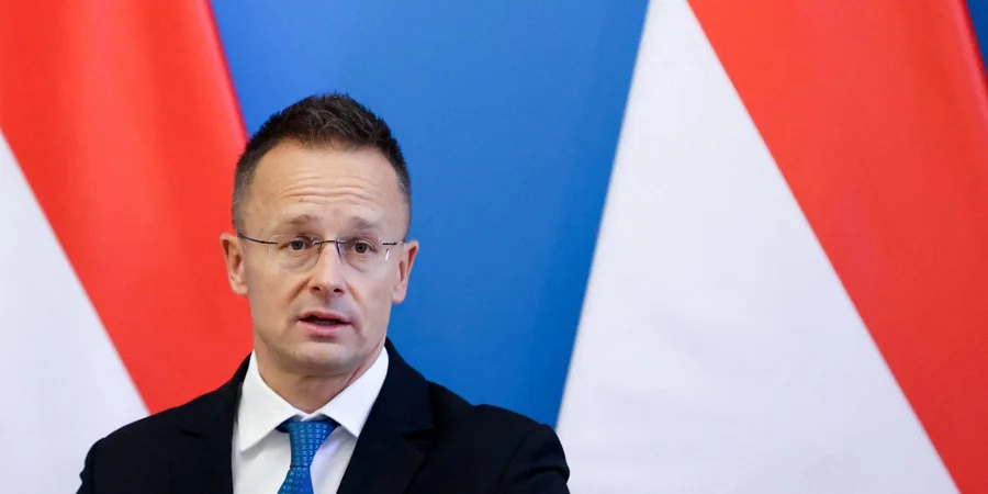 Петер Сійярто заявив, що українському командиру, який здійснив останній напад на нафтопровід Дружба заборонено в'їзд до Угорщини (Фото: REUTERS/Bernadett Szabo)