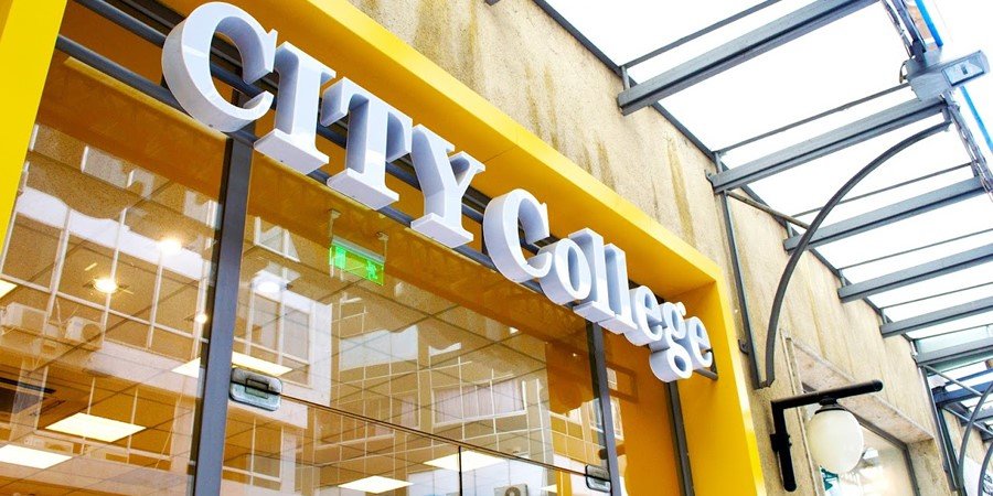 Новости компаний: Панъевропейская программа двух дипломов Executive МВА от&nbsp;университетов Йорка и&nbsp;Страсбурга&nbsp;&mdash; специальные стипендии для украинцев.