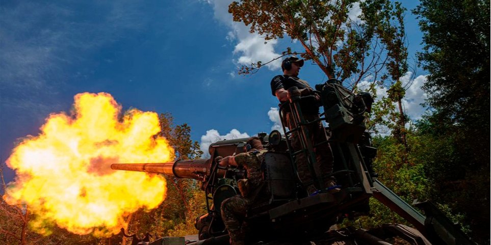 Artillery crews of the 43rd Separate Artillery Brigade fire on enemy positions (Photo: 43rd Separate Artillery Brigade named after Hetman Taras Triasylo / Facebook)
