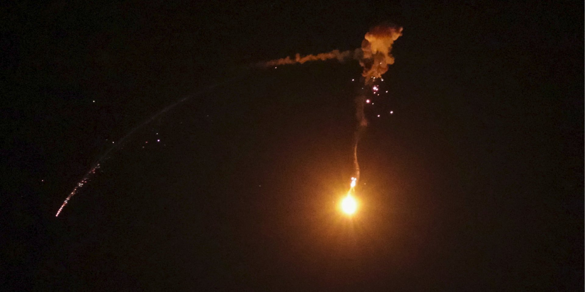 Россия атакует шахедами, в&nbsp;Киеве работает ПВО, в&nbsp;Запорожье есть попадание&nbsp;&mdash; онлайн