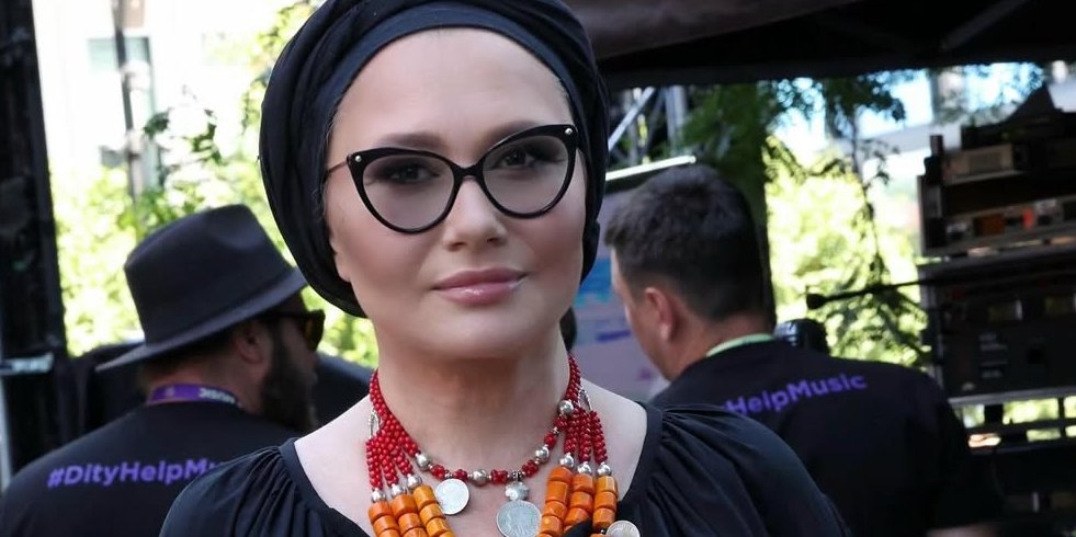 Алена Мозговая ответила на критику из-за прерванного концерта во Дворце Украина (Фото: instagram.com/olenamozgova1)