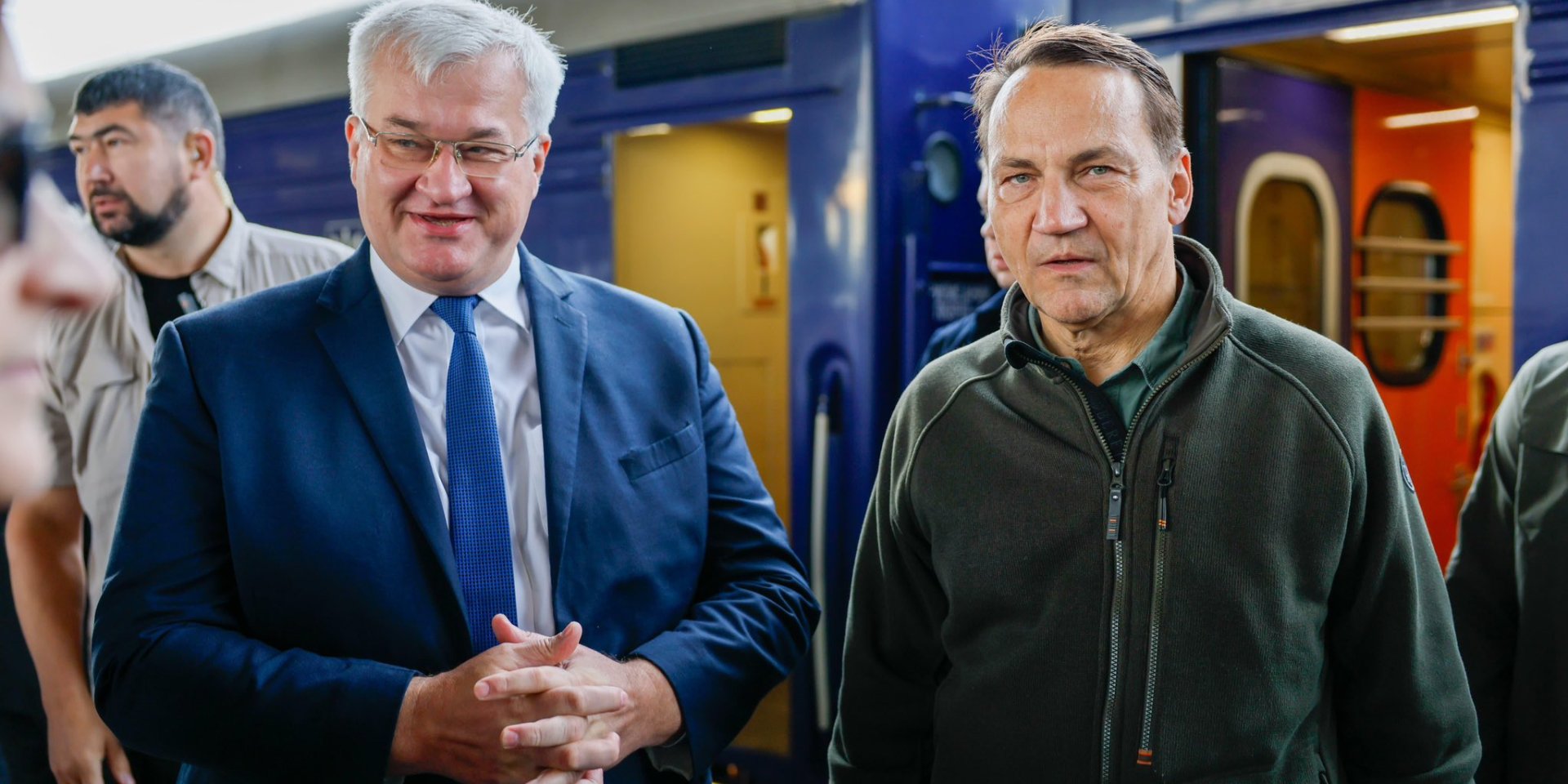 Радослав Сікорський прибув з візитом у Київ &mdash; фото / NV