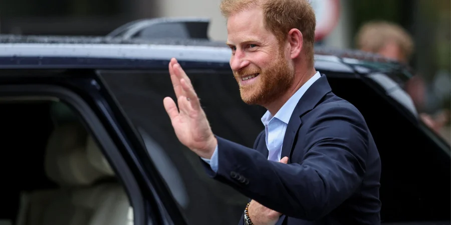 В Киев впервые приехал британский принц Гарри