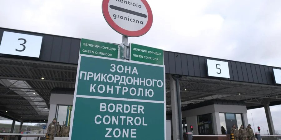 Перетин кордону Польщі - Машиністи возили чоловіків до Перемишля, отримували $10 тисяч / NV