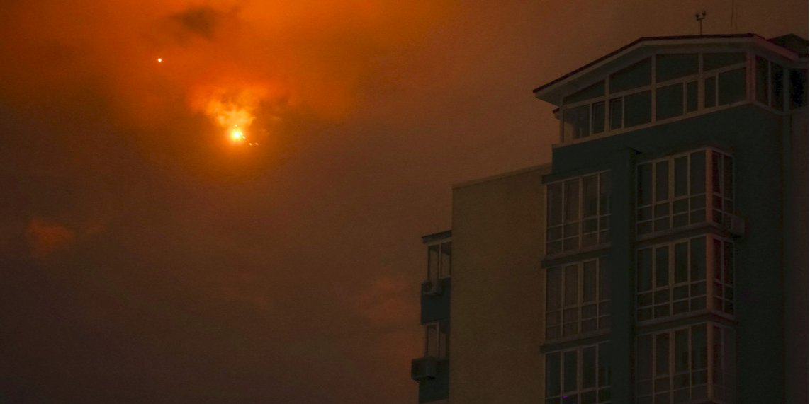 Россия атакует Украину шахедами, на&nbsp;Полтавщине в&nbsp;результате попадания в&nbsp;предприятие возник пожар&nbsp;&mdash; онлайн