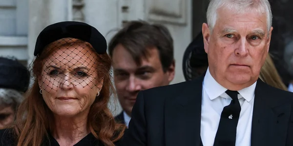 Принц Эндрю и Сара Фергюсон — король Чарльз может запретить экс-супругам приходить на семейные мероприятия / NV