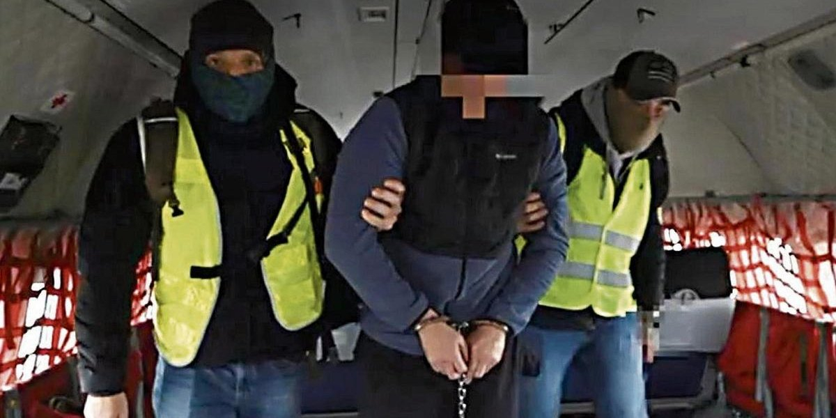 Alexander Bezrukavy being extradited to Poland (Photo: Polish Interior Ministry)