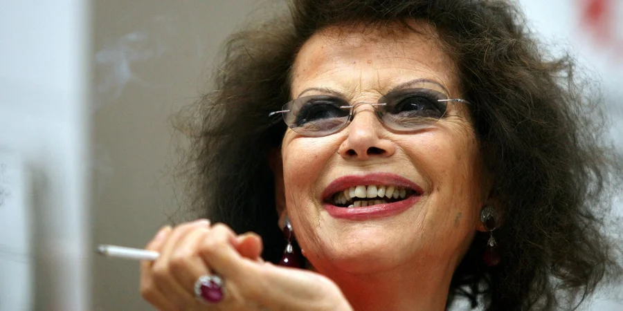 Трусикидегі лас киска Селма мен Пэтти порно