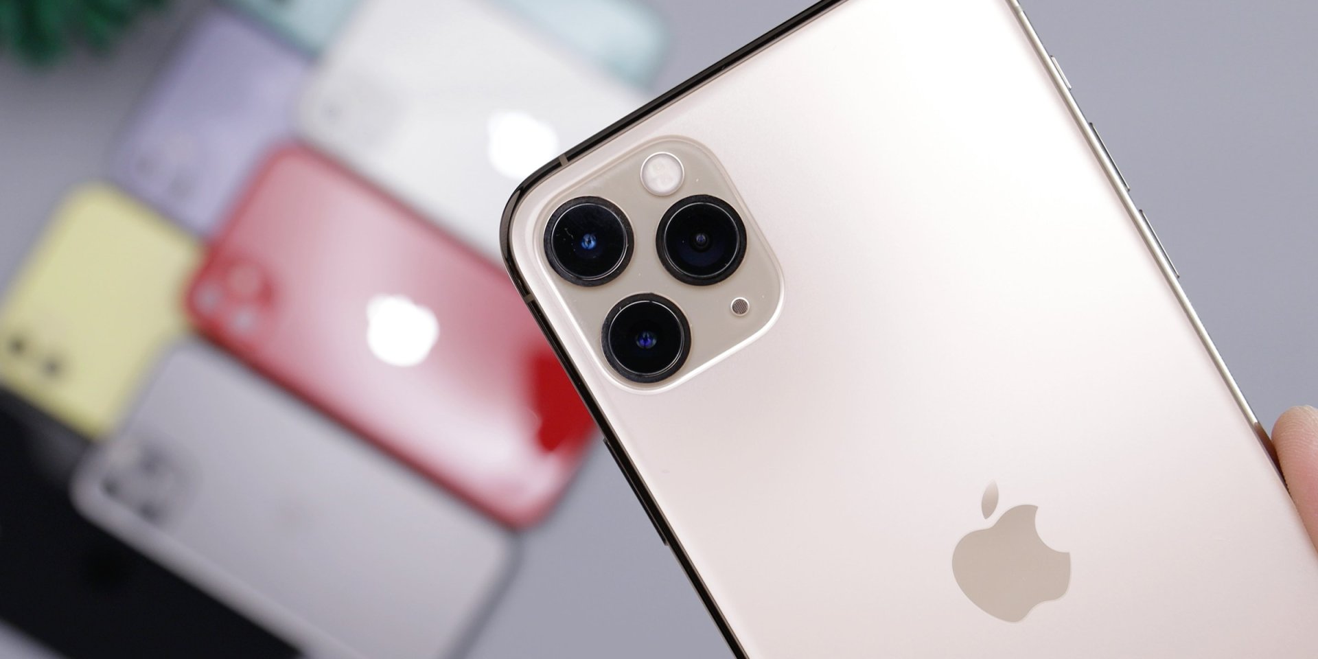 iPhone (Фото: Daniel Romero/Unsplash)