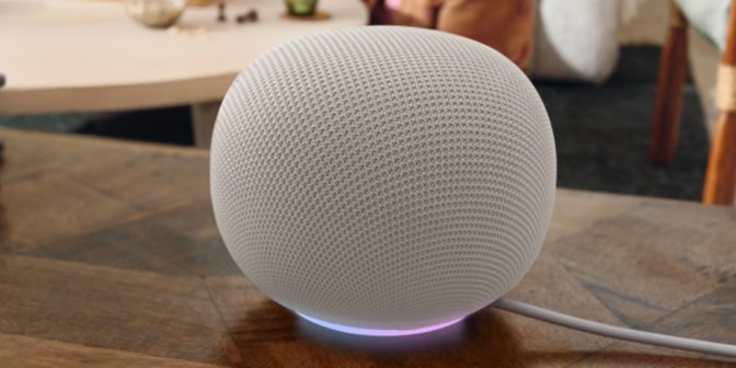 Колонка Google Home (Фото: TechCrunch)