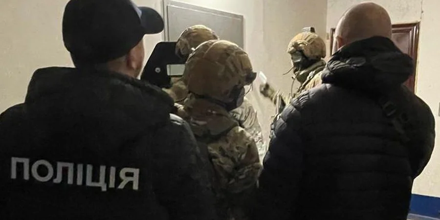 К схеме привлекли должностных лиц горсовета. В Кривом Роге будут судить участников преступной организации за махинации на захоронении военных